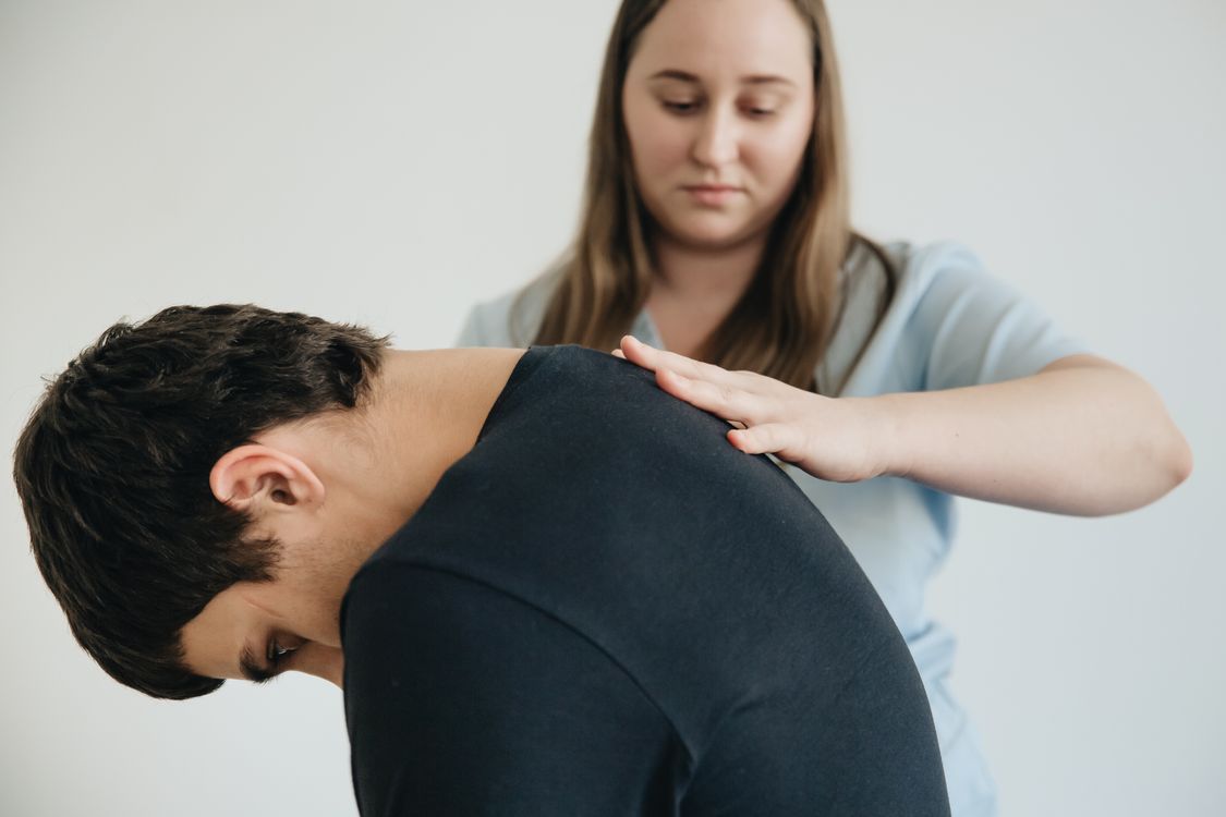 Facetledsartrose: Symptomer, scanning og behandling